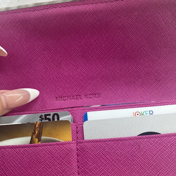 MICHAEL KORS WALLET - Picture 4 of 9